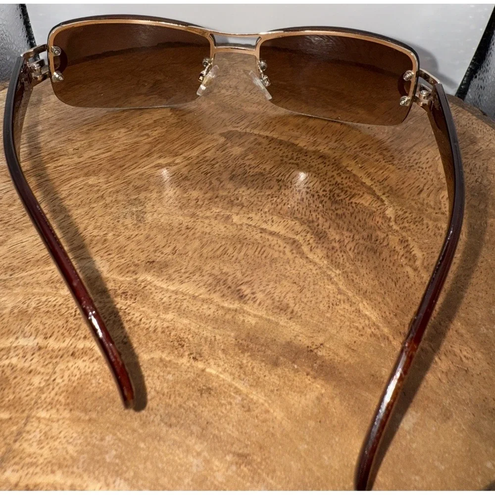 Downtown Summer Vacation Foster Grant VL Gold Brown Gradient Sunglasses‎